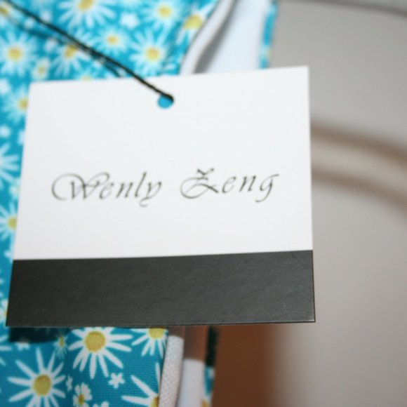 Wenly Zeng Large High Scoop Neck One Pc Swimsuit Back Zipper Blue Flowers Womens - Picture 3 of 13